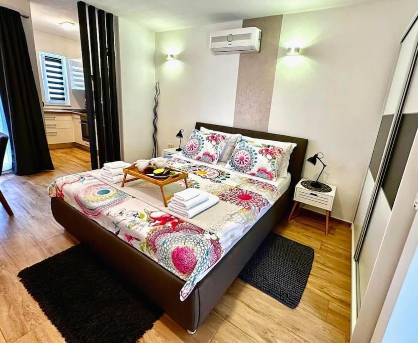 Holiday&Suite Klanac Vir Luaran gambar