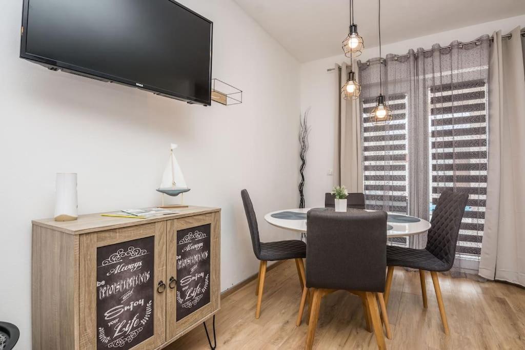 Holiday&Suite Klanac Vir Luaran gambar